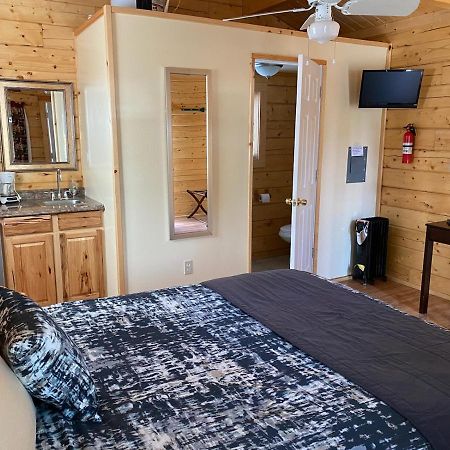 Tok Rv Village And Cabins Extérieur photo