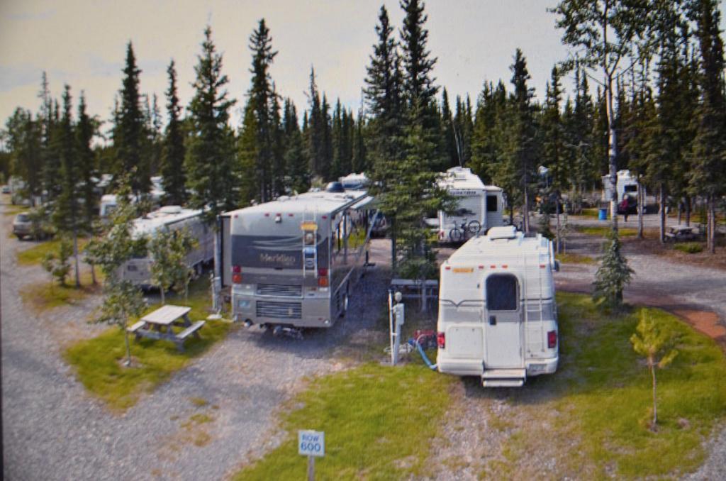 Tok Rv Village And Cabins Chambre photo